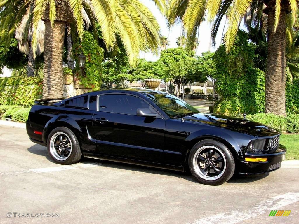 2006 Mustang GT Premium Coupe - Black / Dark Charcoal photo #45