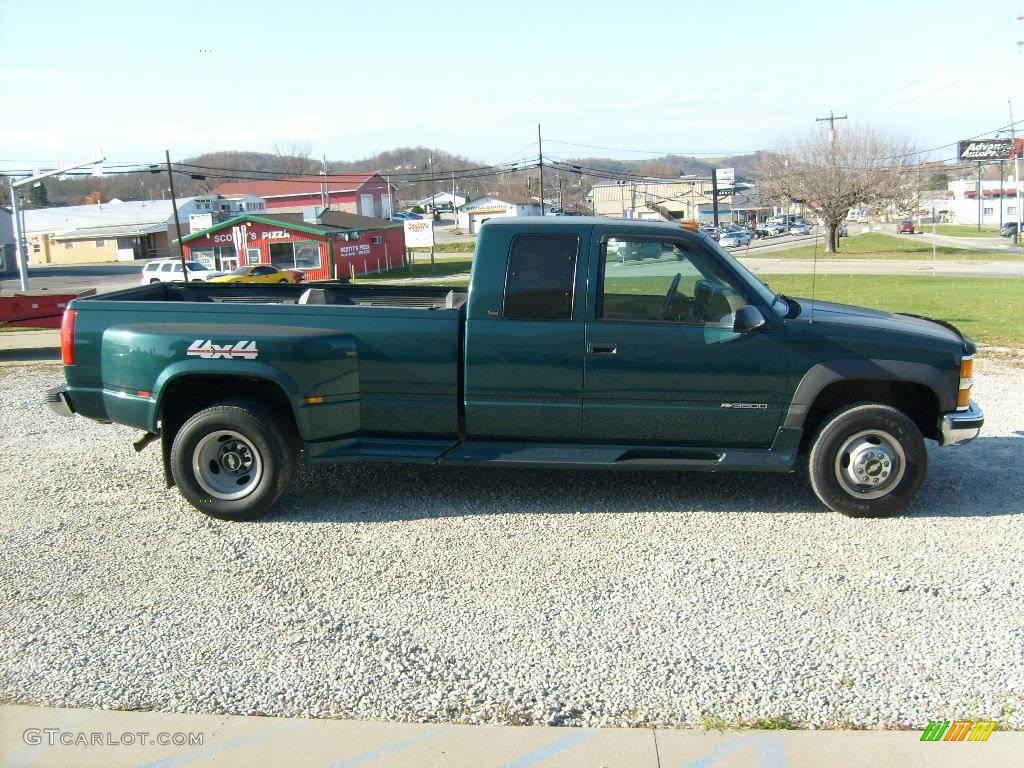 1998 C/K 3500 K3500 Cheyenne Extended Cab 4x4 Dually - Meadow Green Metallic / Neutral photo #6