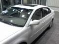 Blizzard White Pearl - Avalon XLS Photo No. 21