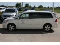 2009 Calla Lilly White Volkswagen Routan SEL  photo #2