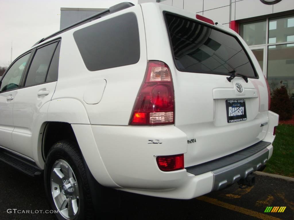 2004 4Runner SR5 4x4 - Natural White / Taupe photo #19