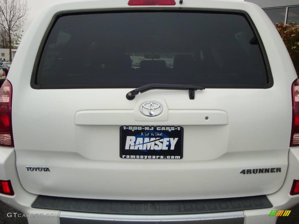 2004 4Runner SR5 4x4 - Natural White / Taupe photo #20