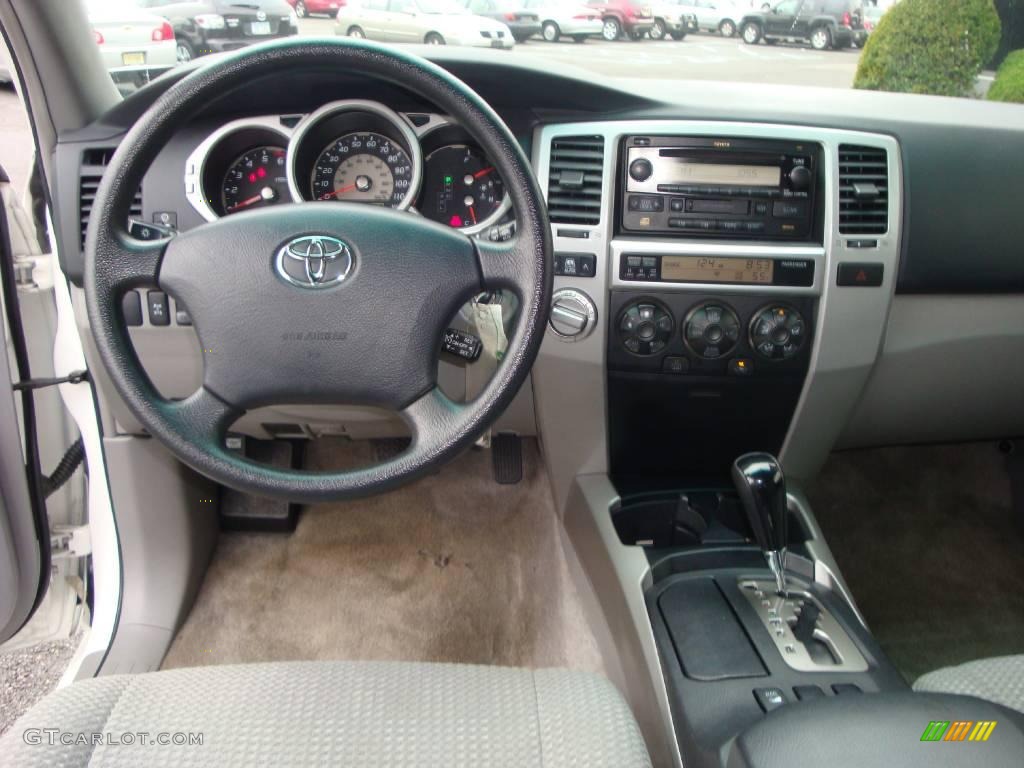 2004 4Runner SR5 4x4 - Natural White / Taupe photo #34