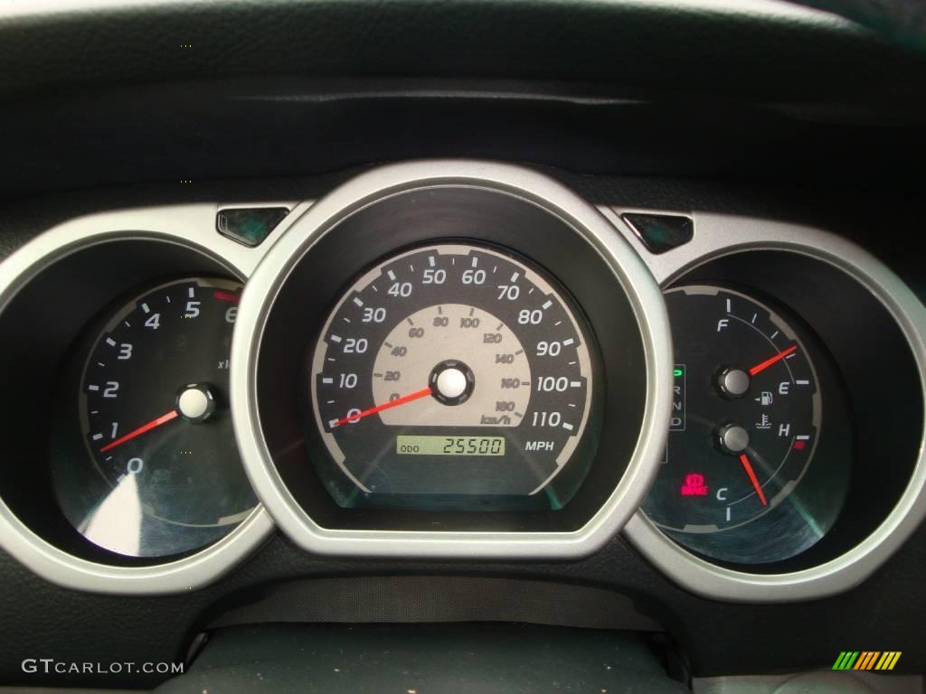 2004 4Runner SR5 4x4 - Natural White / Taupe photo #36