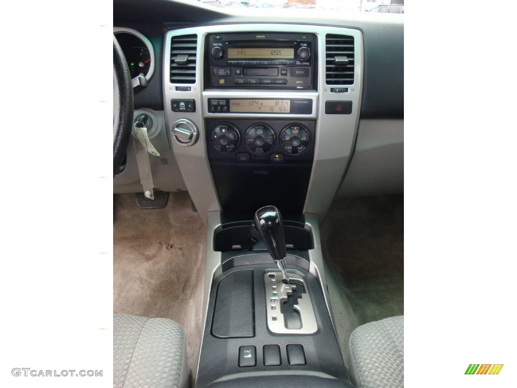 2004 4Runner SR5 4x4 - Natural White / Taupe photo #38