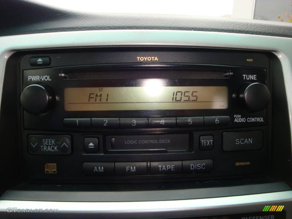 2004 4Runner SR5 4x4 - Natural White / Taupe photo #40
