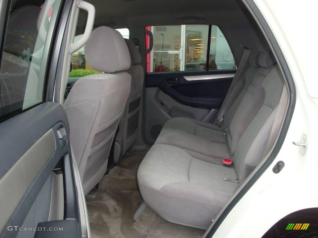 2004 4Runner SR5 4x4 - Natural White / Taupe photo #42