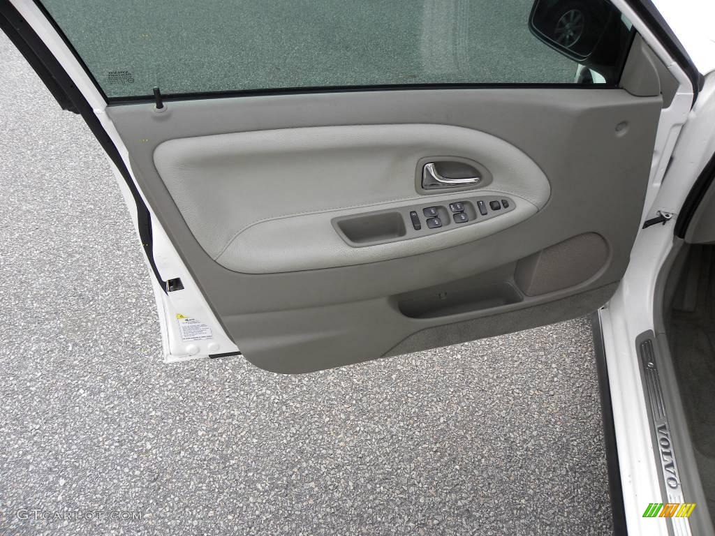 2001 V40  - White / Taupe/Light Taupe photo #6