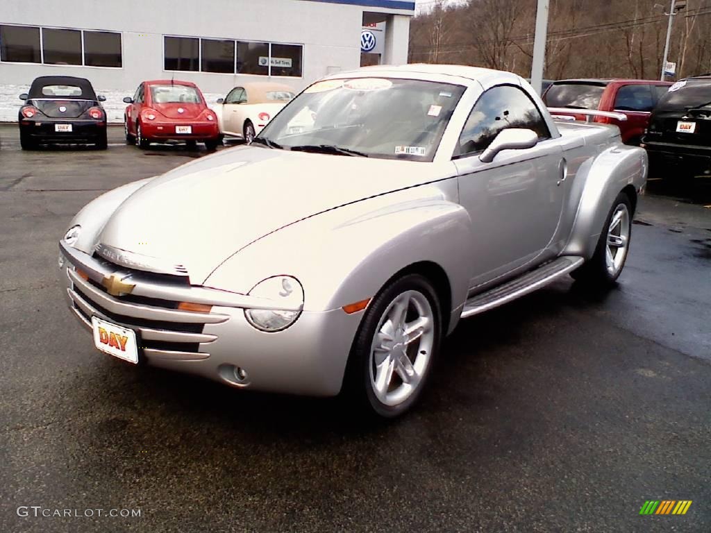 2004 SSR  - Ricochet Silver Metallic / Ebony photo #3