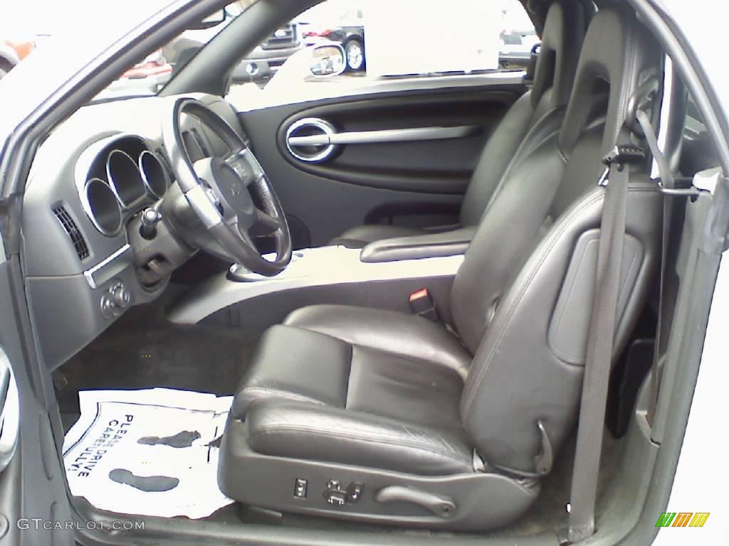 2004 SSR  - Ricochet Silver Metallic / Ebony photo #8