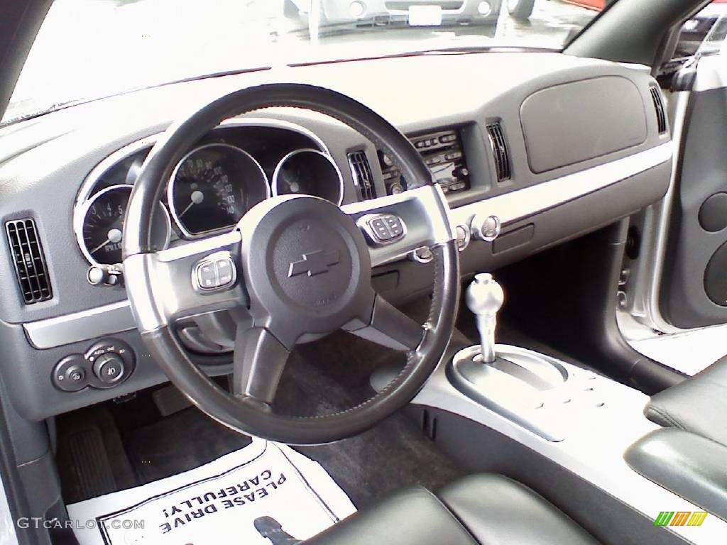 2004 SSR  - Ricochet Silver Metallic / Ebony photo #13