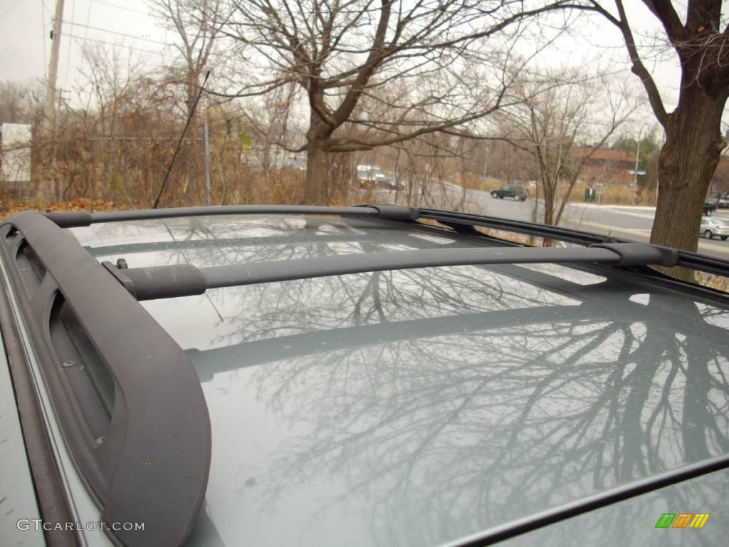 2005 Focus ZXW SES Wagon - Light Tundra Metallic / Dark Pebble/Light Pebble photo #17