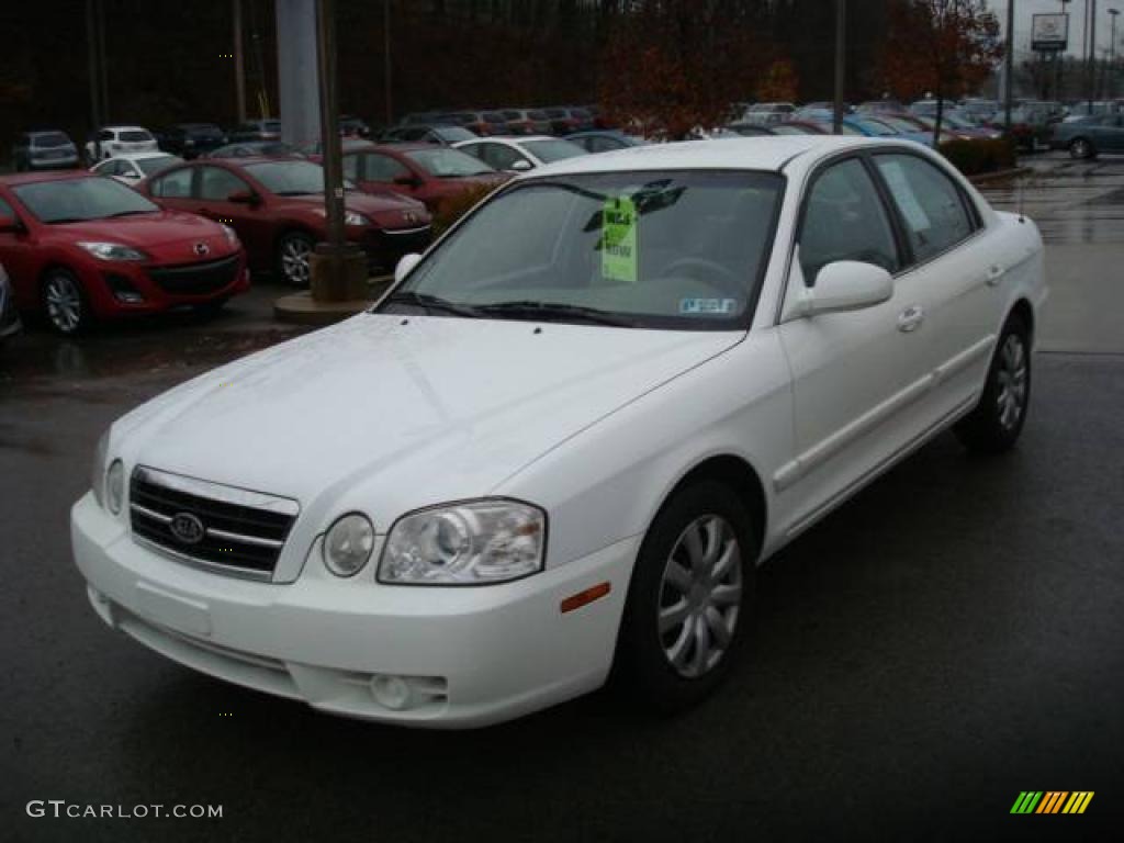 2005 Optima LX - Pearl White / Beige photo #5