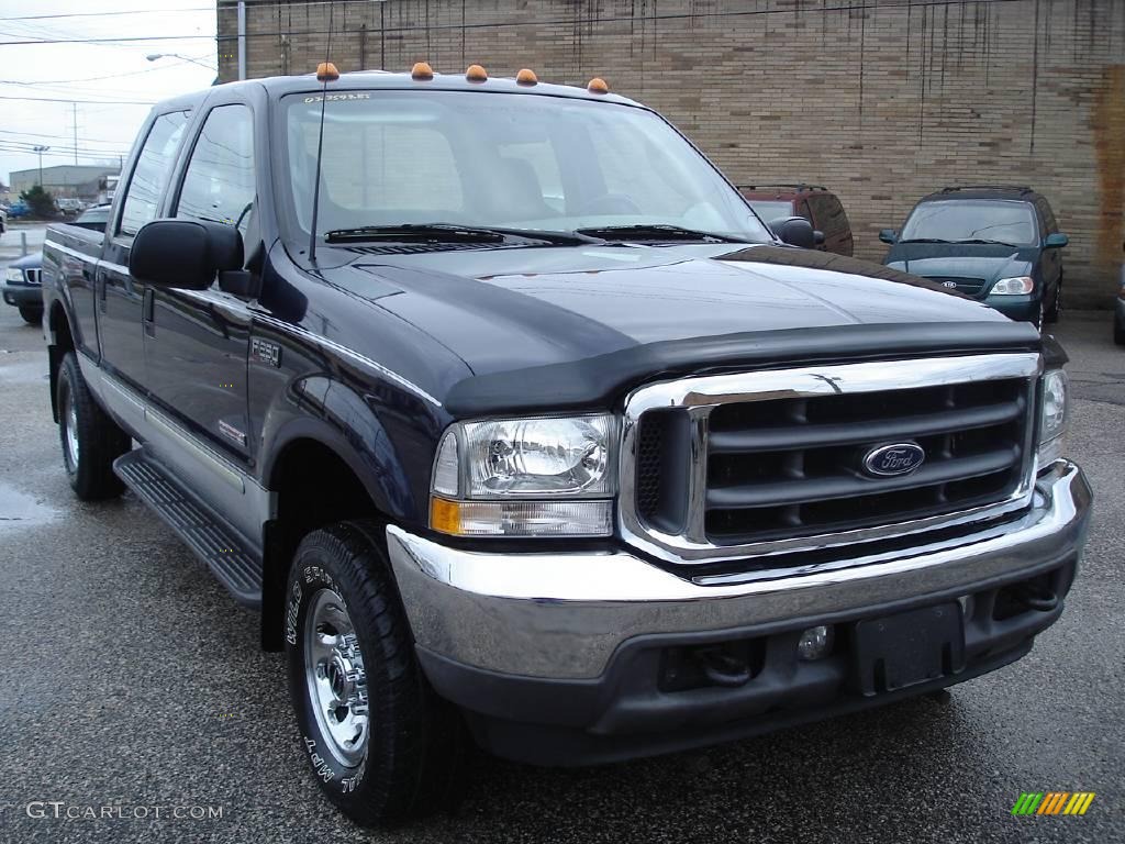 2003 F250 Super Duty XLT Crew Cab 4x4 - True Blue Metallic / Medium Flint Grey photo #3