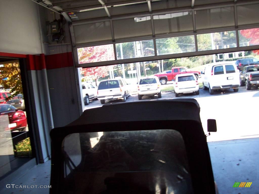 2002 Wrangler X 4x4 - Black / Camel Beige photo #11