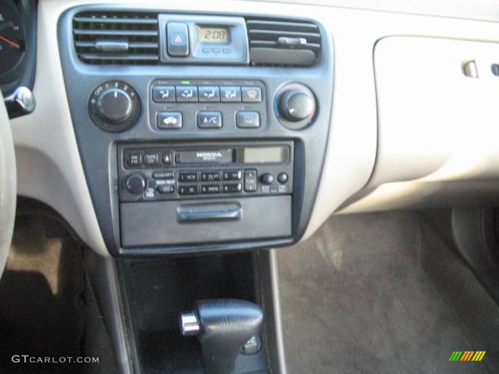 1998 Accord LX Sedan - Regent Silver Pearl / Quartz photo #13