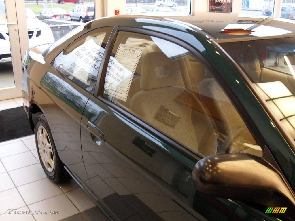 2002 Civic LX Coupe - Clover Green Metallic / Beige photo #11