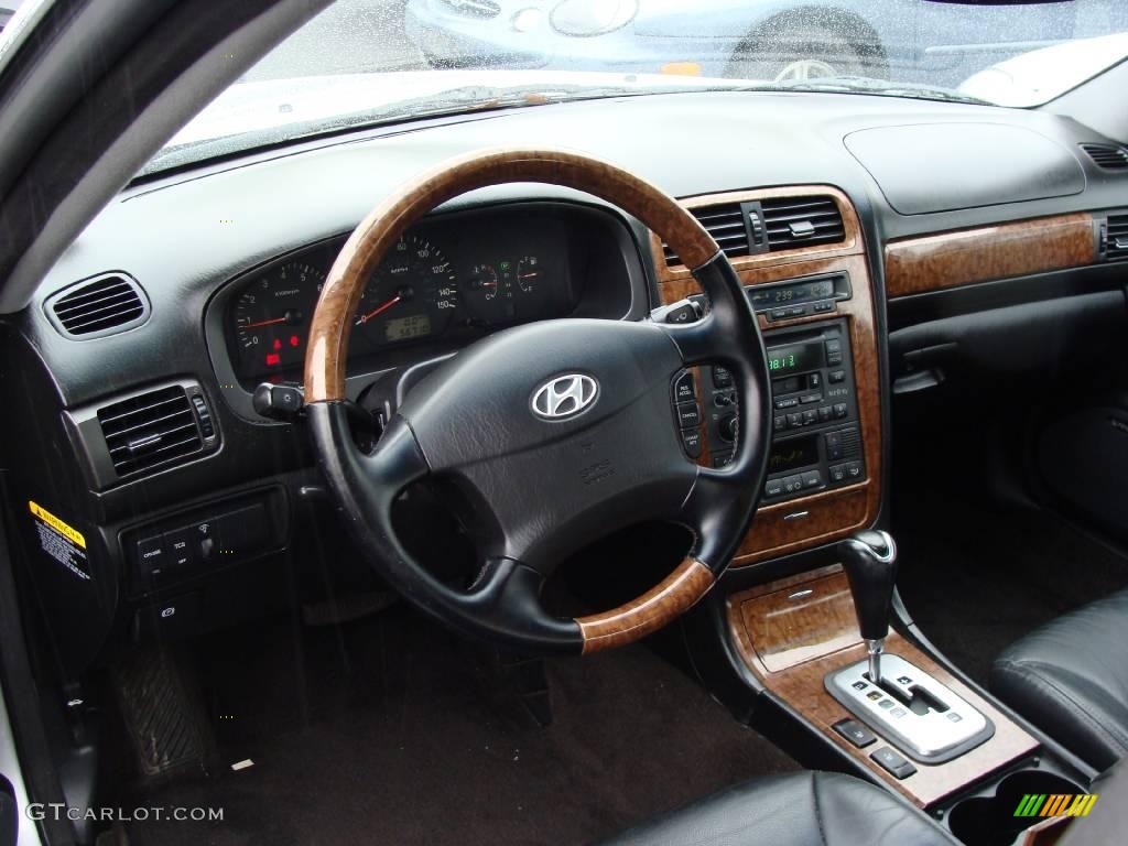 2004 XG350 L Sedan - Titanium / Black photo #14