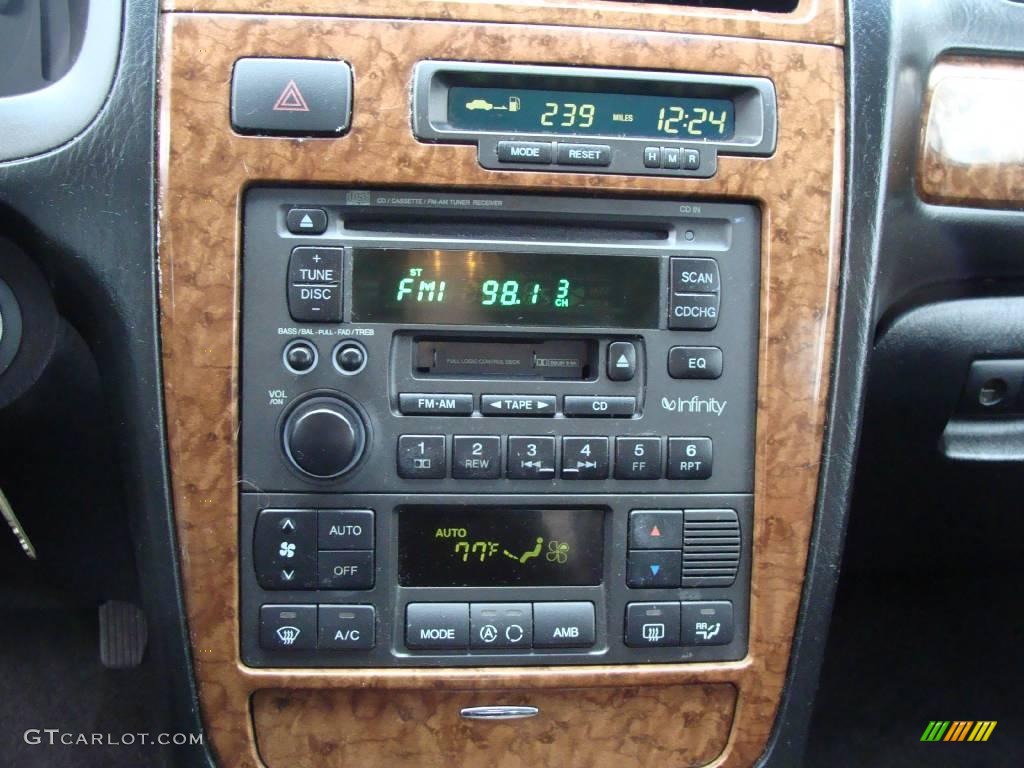 2004 XG350 L Sedan - Titanium / Black photo #17