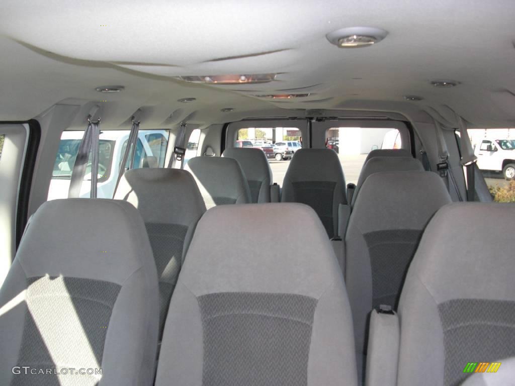 2007 E Series Van E350 Super Duty XLT 15 Passenger - Oxford White / Medium Flint Grey photo #3