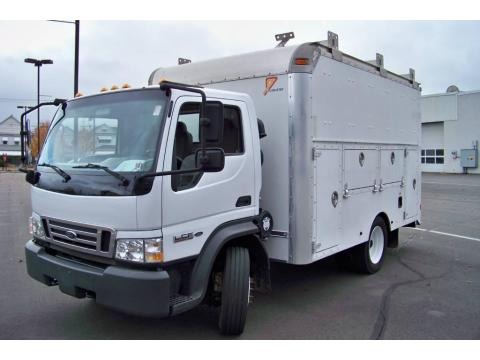 2007 Ford LCF Truck L45 Commercial Utility Truck Data, Info and Specs