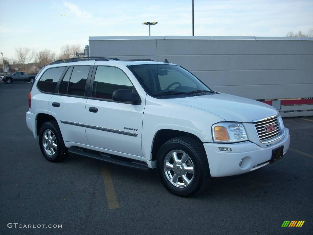 2006 Envoy SLE 4x4 - Summit White / Ebony Black photo #1