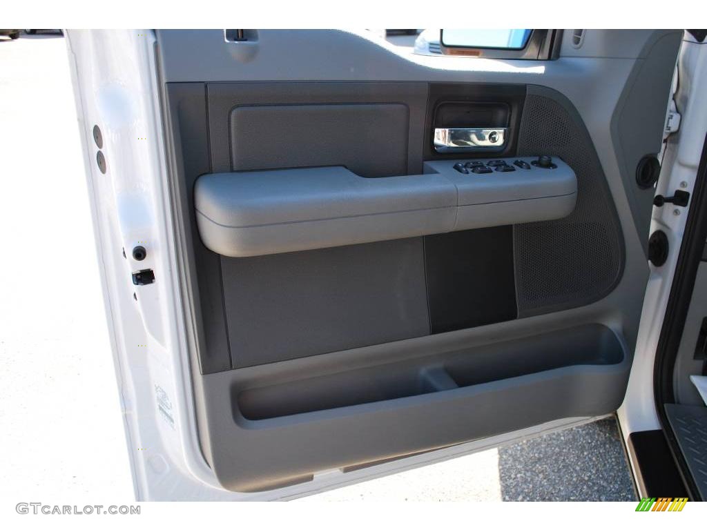 2006 F150 XLT SuperCrew - Oxford White / Medium/Dark Flint photo #17