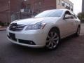 Ivory Pearl - M 35x Sedan Photo No. 1