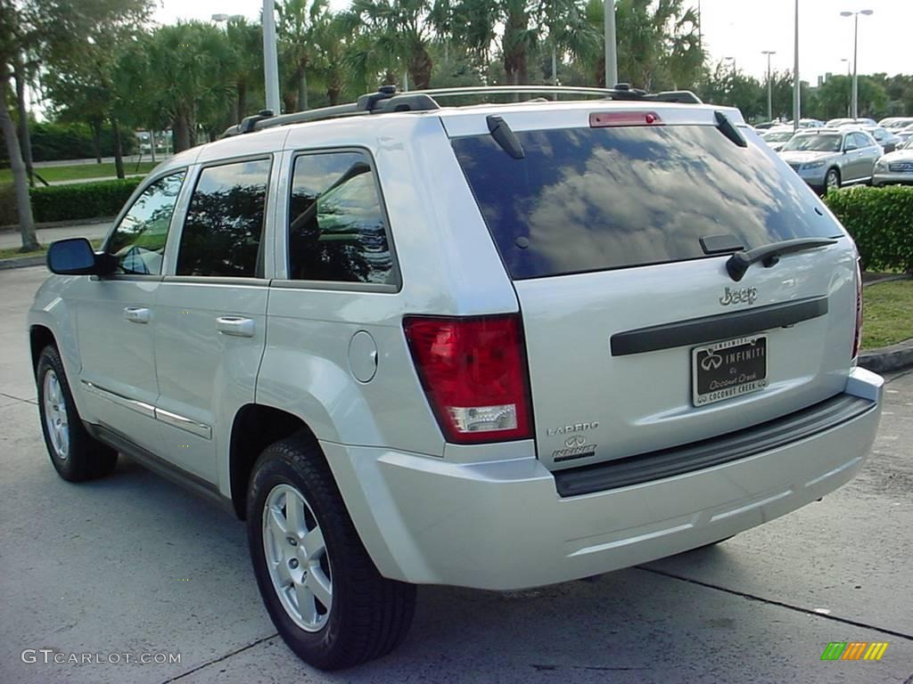 2008 Grand Cherokee Laredo - Bright Silver Metallic / Dark Slate Gray photo #6