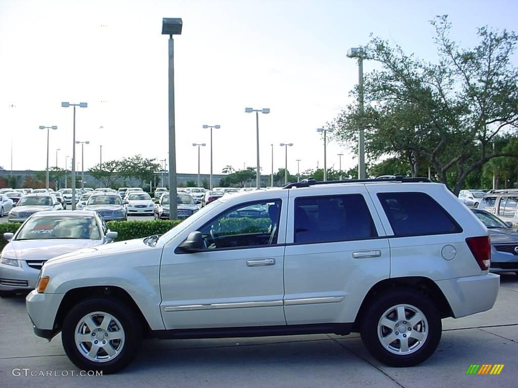 2008 Grand Cherokee Laredo - Bright Silver Metallic / Dark Slate Gray photo #7