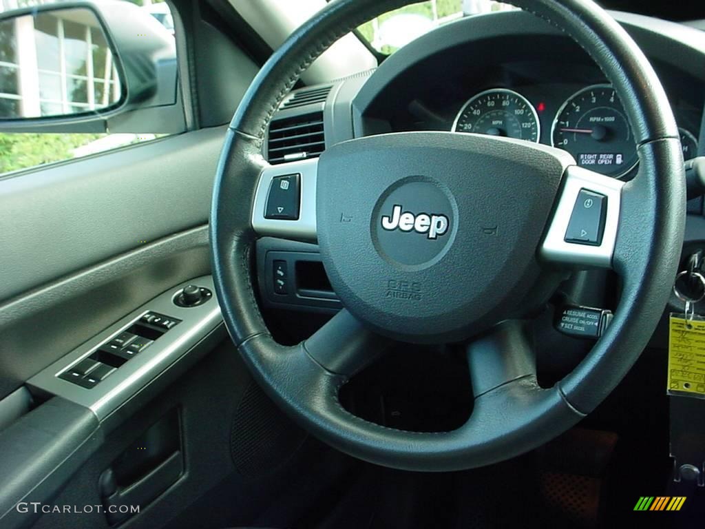 2008 Grand Cherokee Laredo - Bright Silver Metallic / Dark Slate Gray photo #18