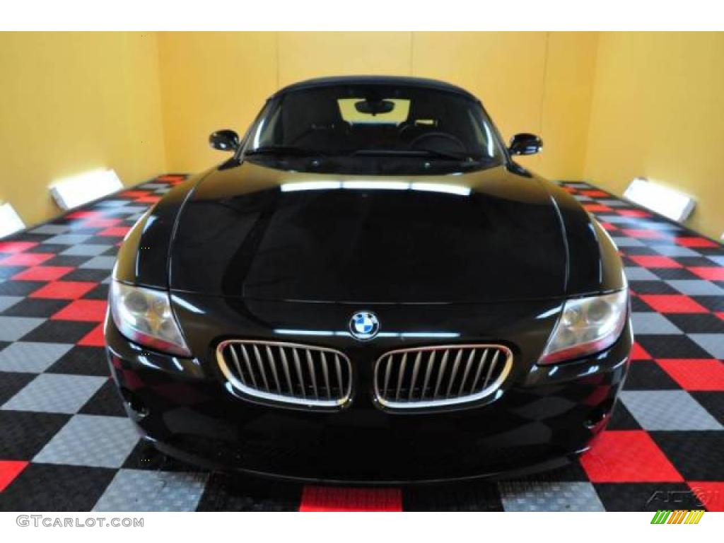 2004 Z4 3.0i Roadster - Black Sapphire Metallic / Black photo #2