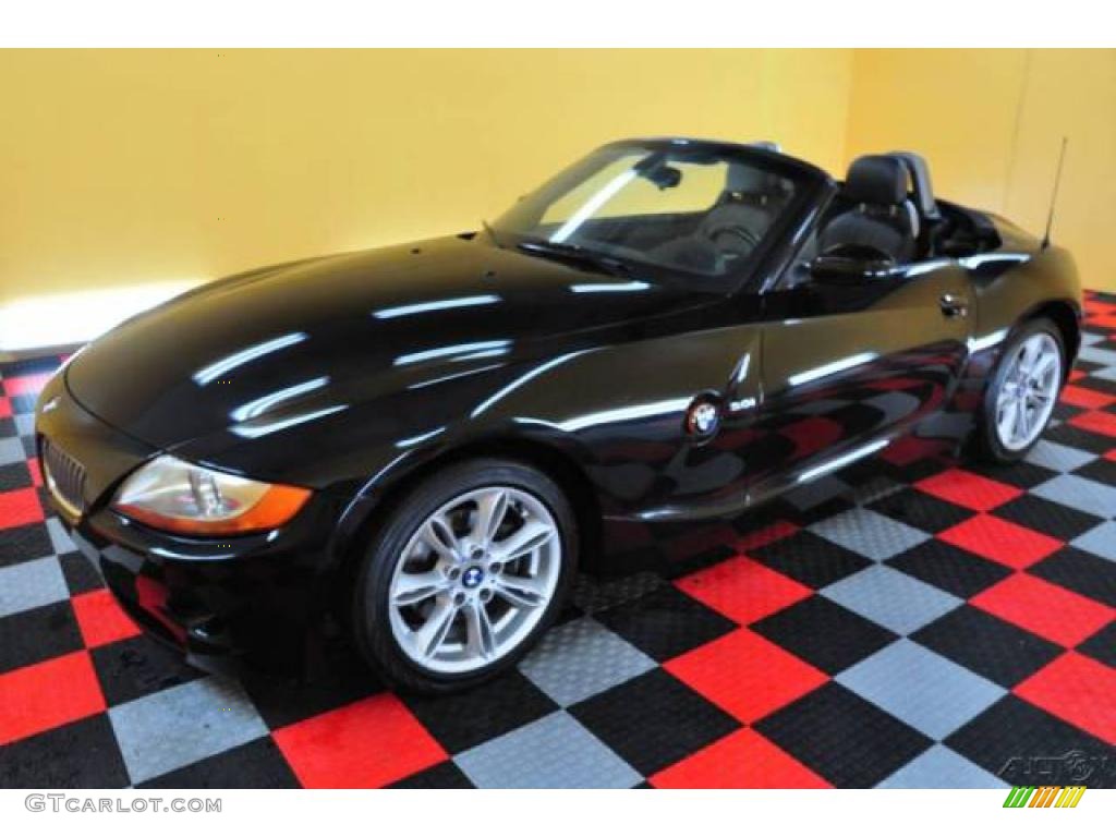 2004 Z4 3.0i Roadster - Black Sapphire Metallic / Black photo #7