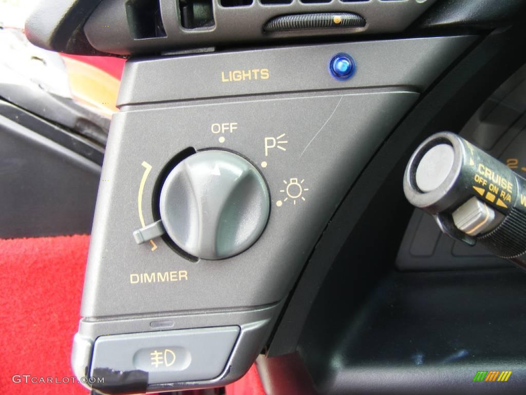 1991 Chevrolet Corvette Coupe Controls Photo #22013912