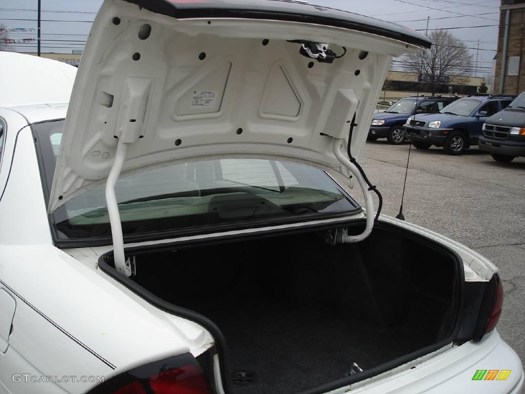 2001 Lumina Sedan - White / Medium Gray photo #23
