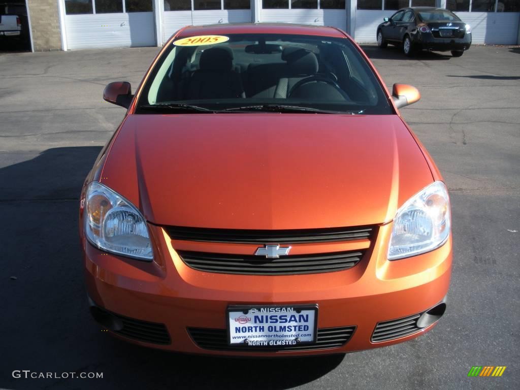 2005 Cobalt LS Coupe - Sunburst Orange Metallic / Ebony photo #2