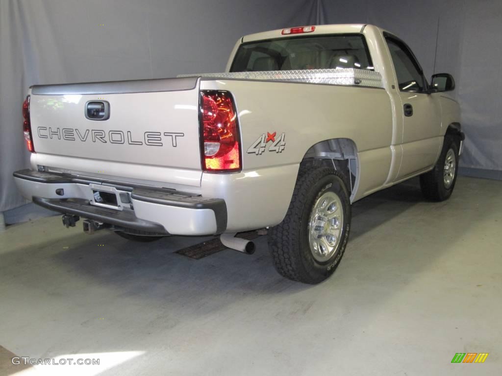 2005 Silverado 1500 Regular Cab 4x4 - Silver Birch Metallic / Medium Gray photo #3