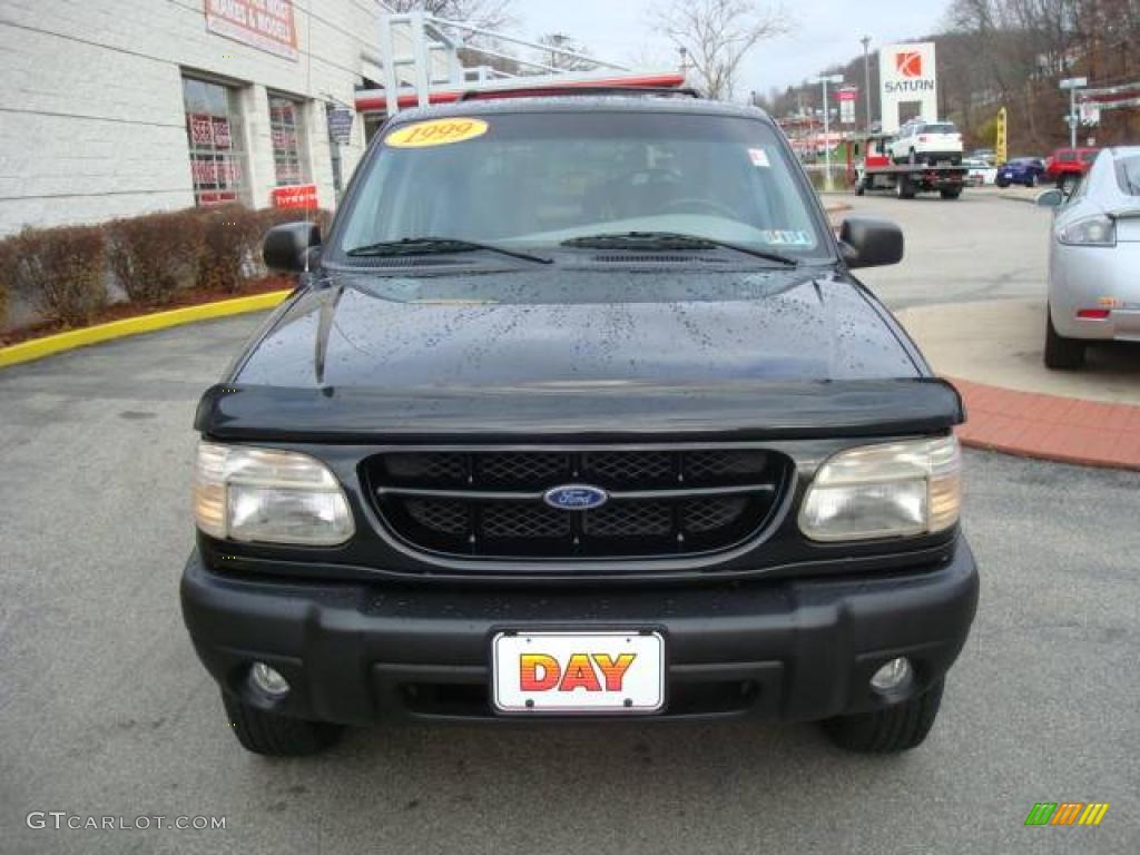 1999 Explorer XLS 4x4 - Black Clearcoat / Medium Graphite Grey photo #6