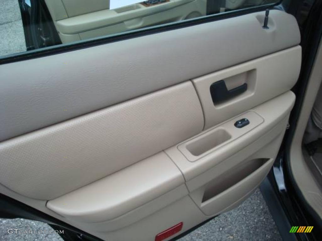 2003 Taurus SEL - Black / Medium Parchment photo #13