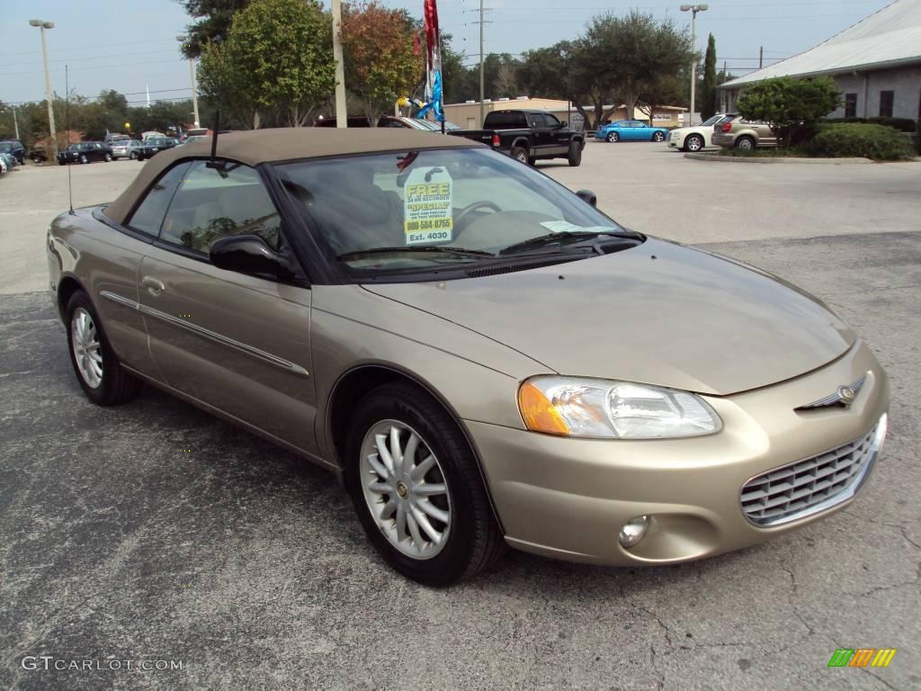 2002 Sebring LXi Convertible - Light Almond Pearl Metallic / Sandstone photo #10