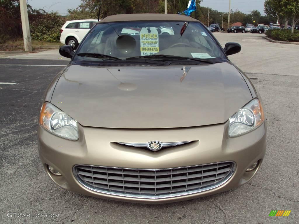 2002 Sebring LXi Convertible - Light Almond Pearl Metallic / Sandstone photo #12