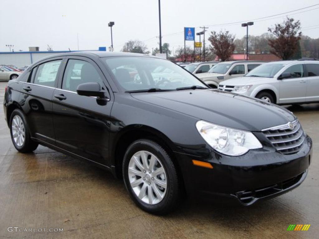 2010 Sebring Limited Sedan - Brilliant Black Crystal Pearl / Dark Slate Gray photo #3