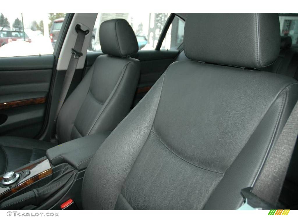 2006 3 Series 330i Sedan - Jet Black / Black Dakota Leather photo #14
