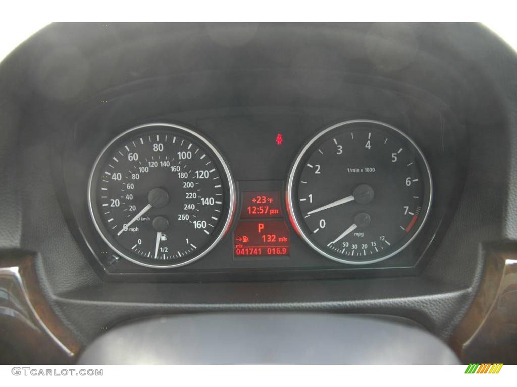 2006 3 Series 330i Sedan - Jet Black / Black Dakota Leather photo #24