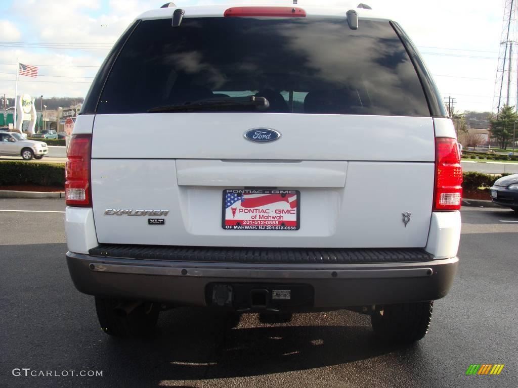 2004 Explorer XLT 4x4 - Oxford White / Graphite photo #6