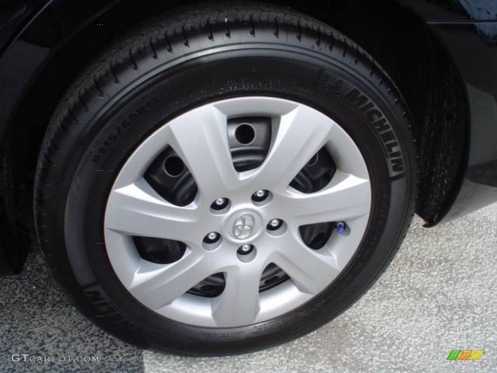 2010 Camry LE - Black / Ash Gray photo #4