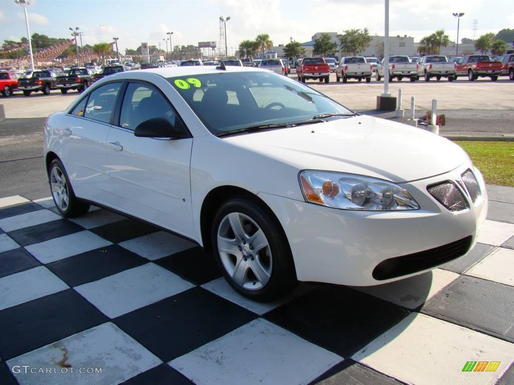2009 G6 V6 Sedan - Summit White / Ebony photo #6