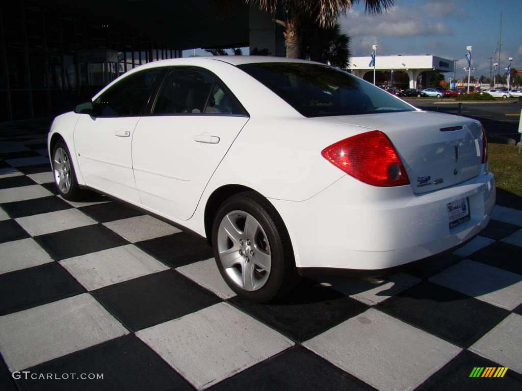 2009 G6 V6 Sedan - Summit White / Ebony photo #10