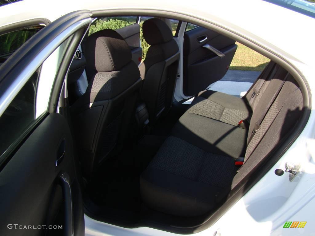 2009 G6 V6 Sedan - Summit White / Ebony photo #12