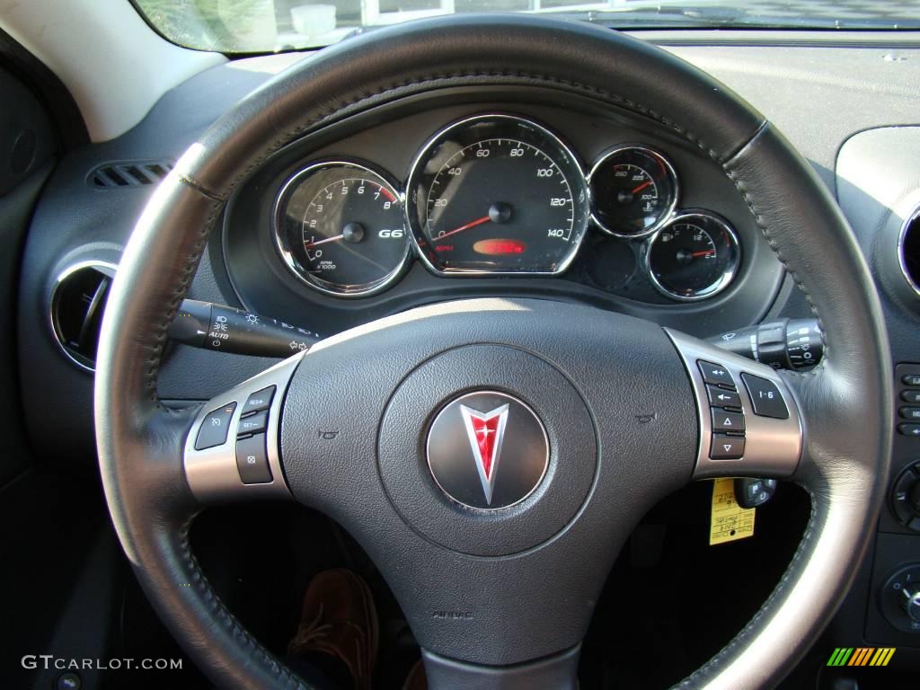 2009 G6 V6 Sedan - Summit White / Ebony photo #21